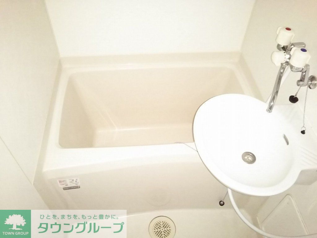 バス・シャワールーム　同タイプの写真です