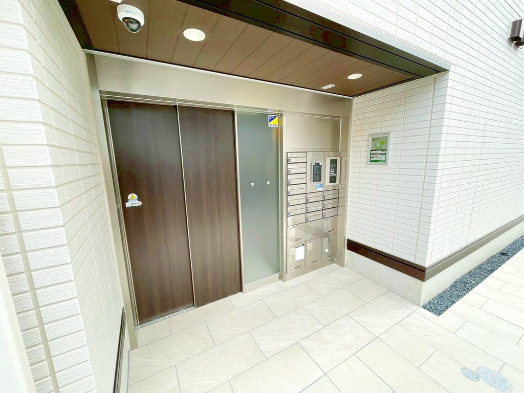 エントランス　エントランス