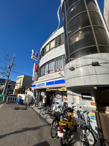 コンビニ　ローソン 苦楽園口駅前店（コンビニ）まで695m