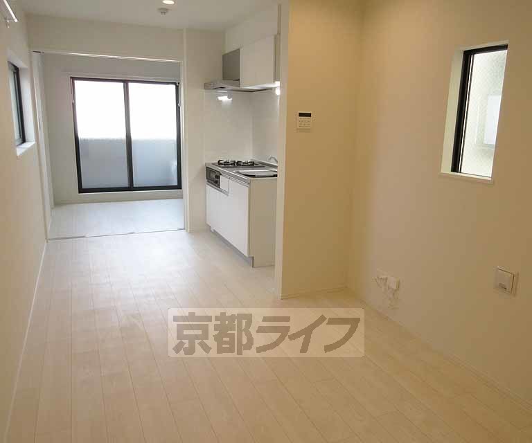 居室・リビング　キレイなお部屋です・