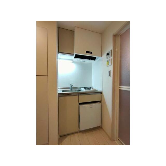 キッチン　コンパクトなキッチンで掃除もラクラク。