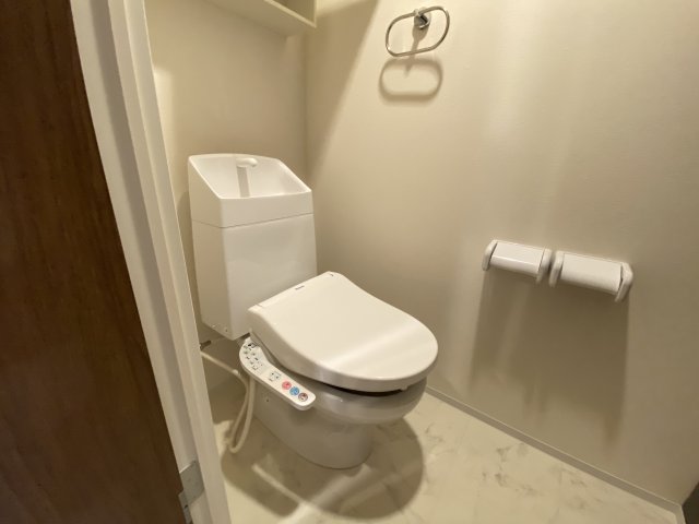 トイレ　同一タイプです。