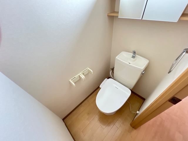 トイレ　シンプルで使いやすいトイレです