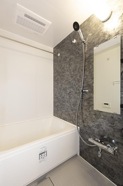 バス・シャワールーム　※写真は同タイプ住戸です。