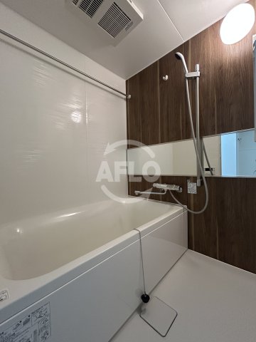 バス・シャワールーム　ルフォンプログレ南森町　浴室