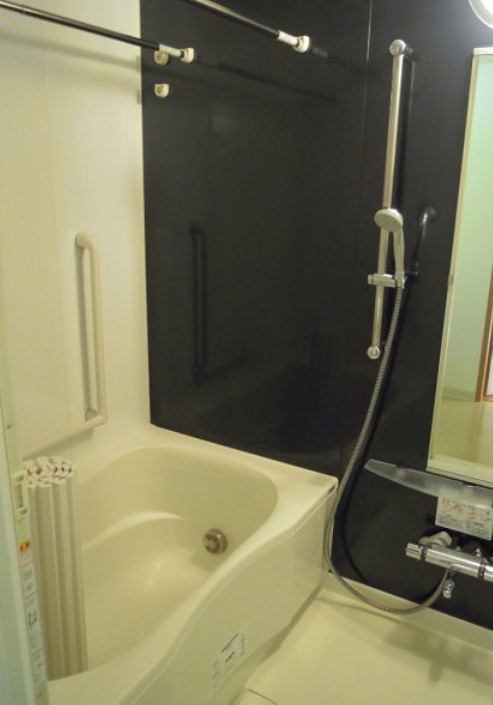 バス・シャワールーム　☆ゆっくりくつろげるお風呂☆