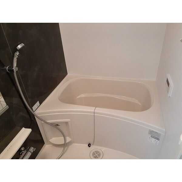 バス・シャワールーム　追い焚き・浴室乾燥付きで便利☆