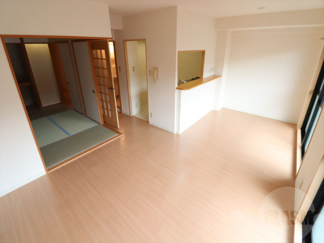 居室・リビング　１２帖のリビングダイニング