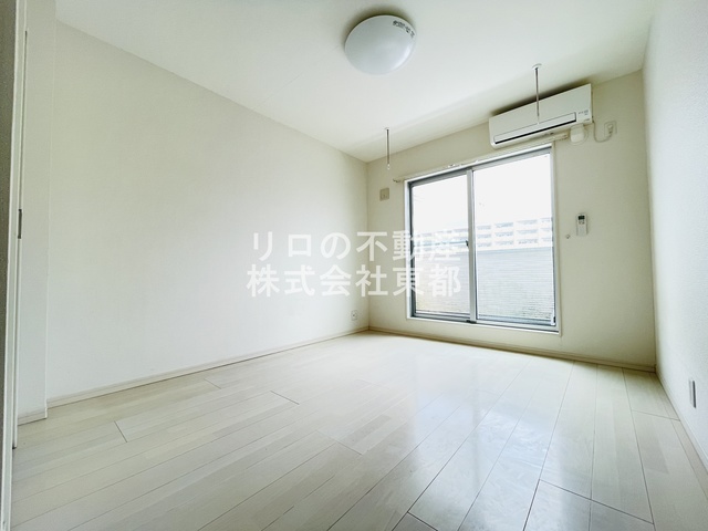 居室・リビング　写真は別部屋参考写真★