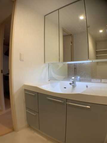 洗面設備　オーキッドレジデンス神楽坂（参考画像）