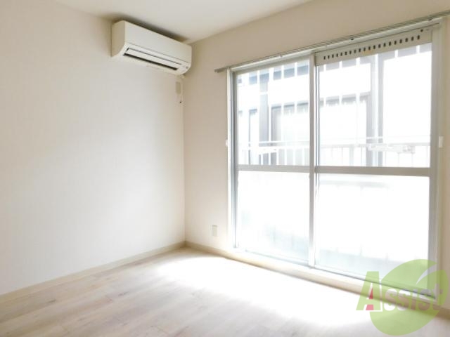 居室・リビング　明るいお部屋ですね