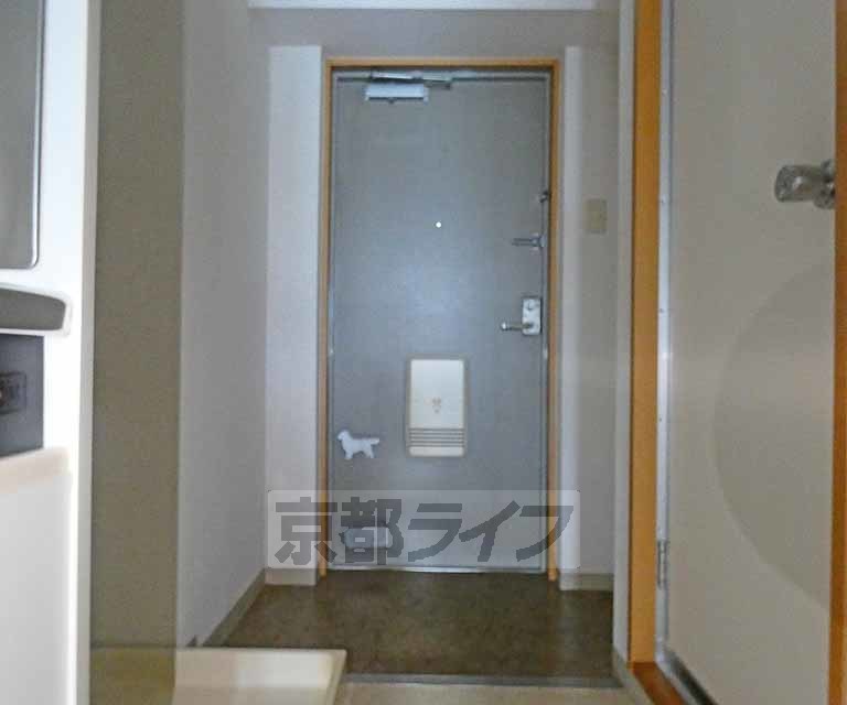 玄関　玄関です。