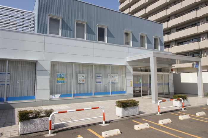 銀行　七十七銀行仙台八幡町支店（銀行）まで452m