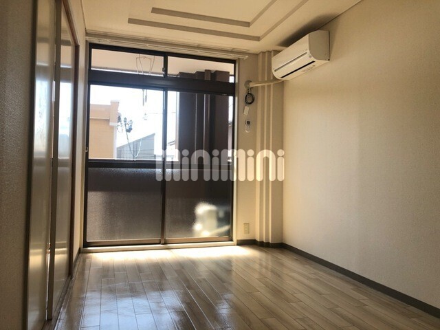 その他部屋・スペース　洋室側です