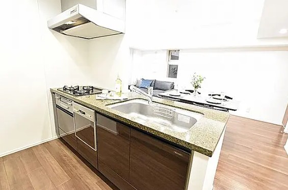 キッチン　別タイプ部屋　参考写真です