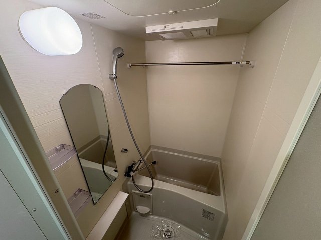 バス・シャワールーム　ゆったり過ごせるお風呂です