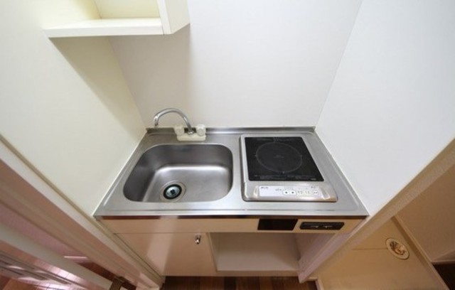 キッチン　別部屋参考写真です