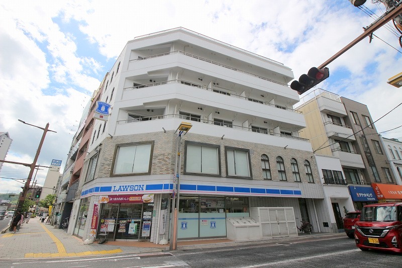 コンビニ　ローソン広島横川駅前店（コンビニ）まで434m