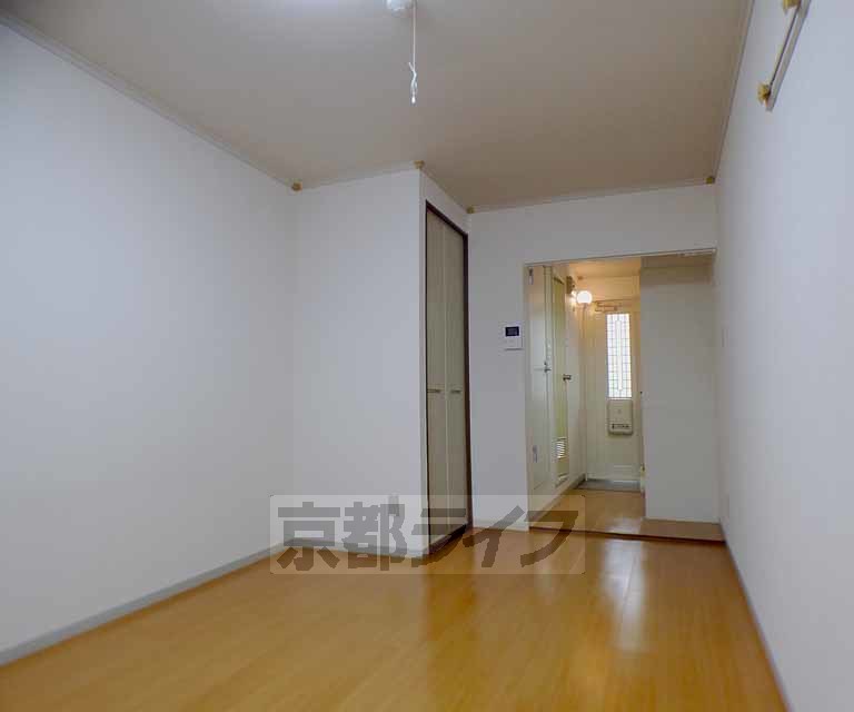 居室・リビング　きれいなセパレートの割安アパート