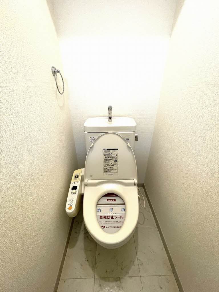 トイレ　トイレ