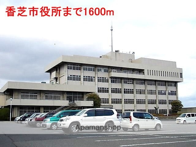 ドラックストア　ウエルシア香芝磯壁店（ドラッグストア）まで1108m