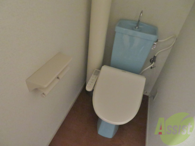 トイレ　ウォシュレットがついたトイレです。安心して使用できますね。