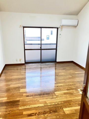 居室・リビング　日当たり良好、全フローリング