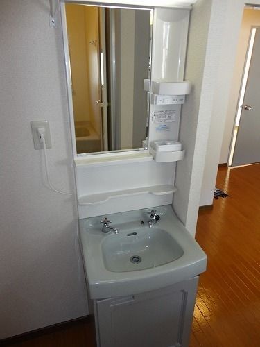 洗面設備　★独立洗面所です★