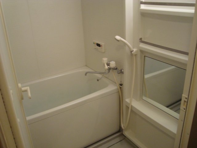 バス・シャワールーム　バス