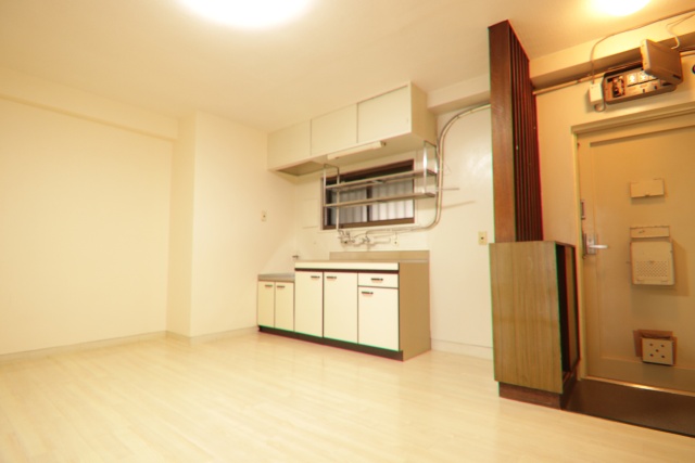 居室・リビング　※他の号室の参考写真です※