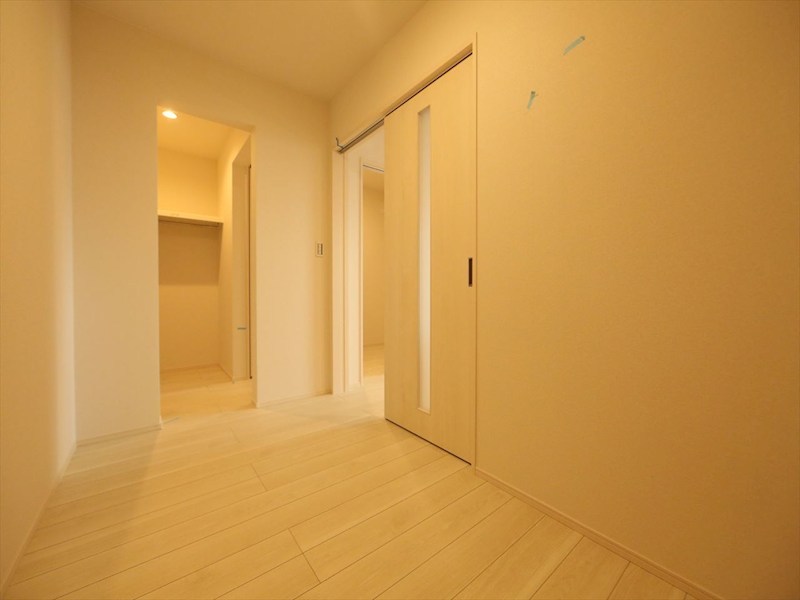 その他部屋・スペース　洋室3.7帖　ウォークインクローゼット付（収納充実してます）