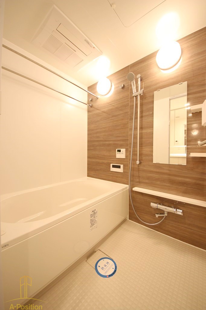 バス・シャワールーム　OPUS RESIDENCE SHINSAIBASHISOU