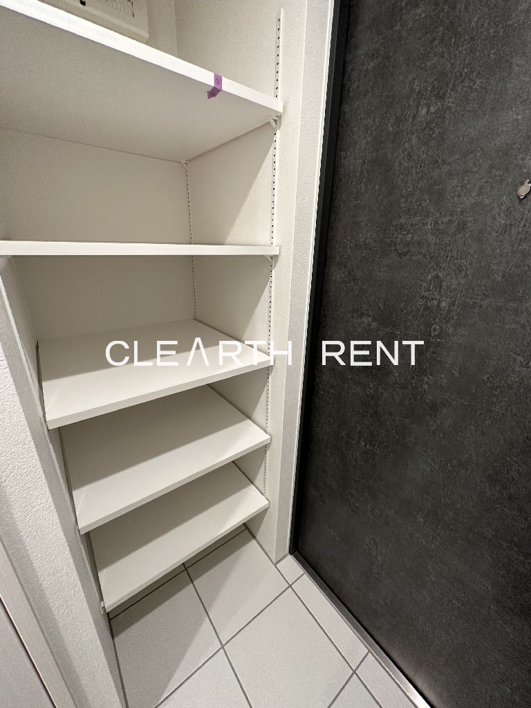 玄関　玄関シューズボックス