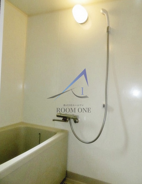 バス・シャワールーム　お風呂です。