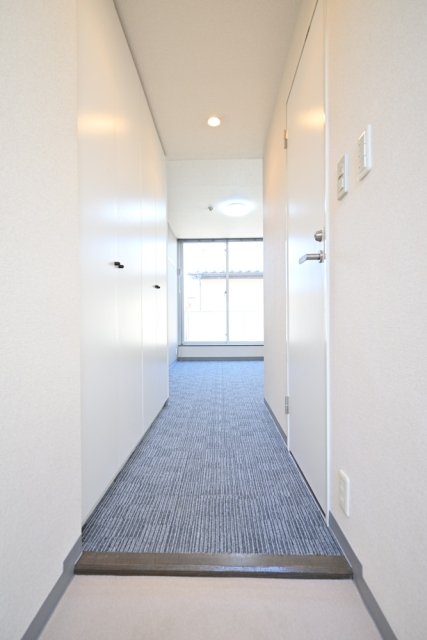 玄関　収納もある玄関です