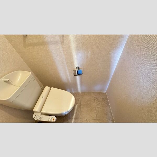トイレ　温水洗浄暖房便座