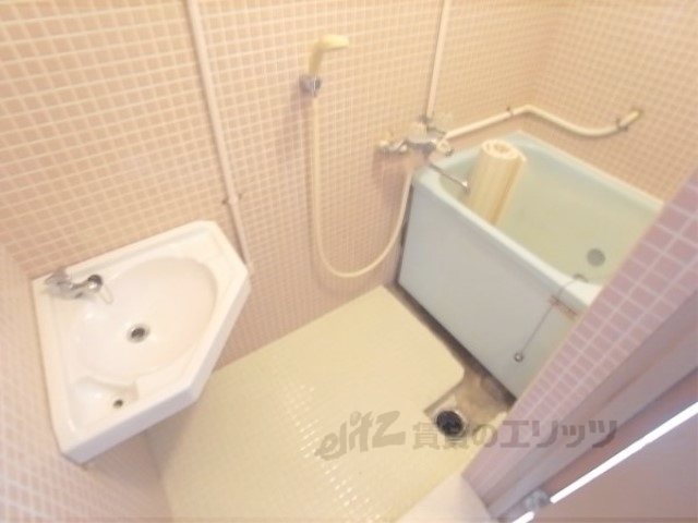 バス・シャワールーム　バス