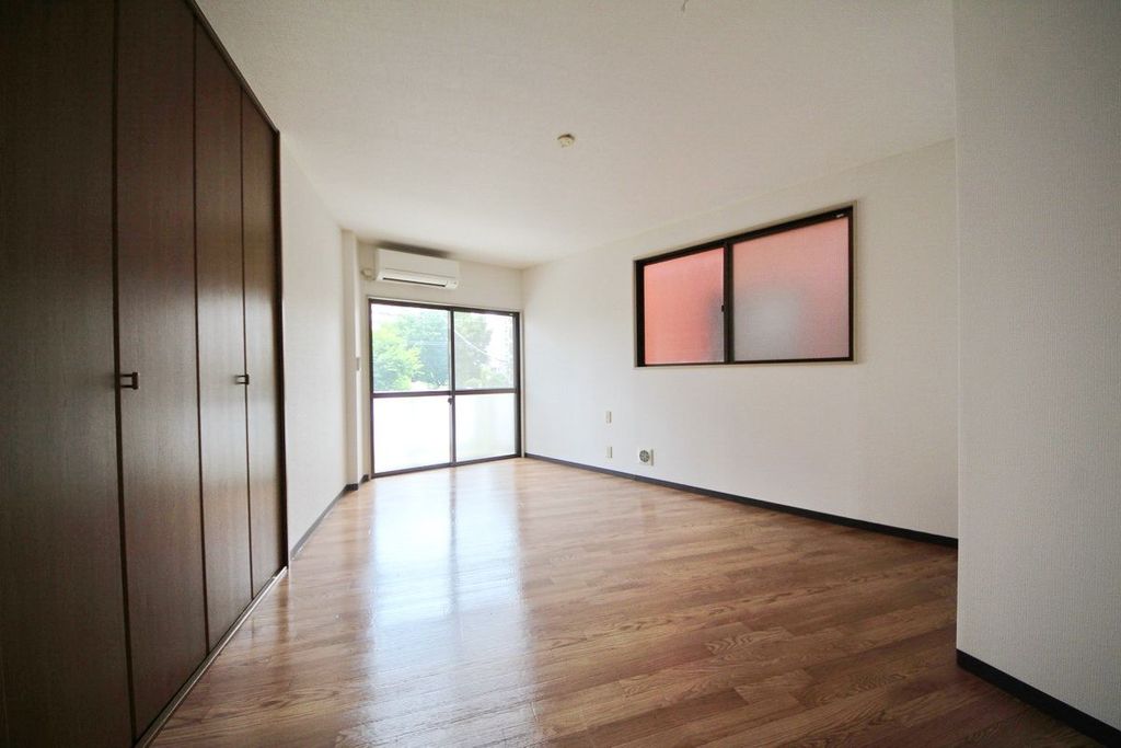 居室・リビング　★玄関★