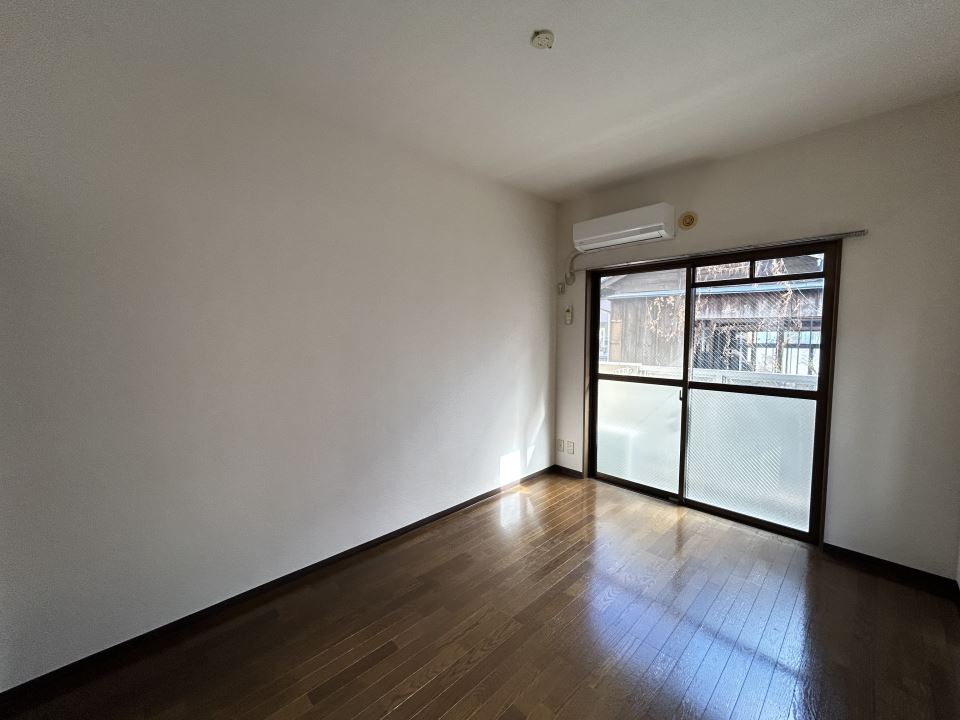 居室・リビング　☆　シンプルな１Ｋのお部屋です　☆