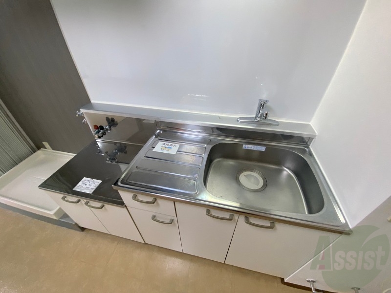 キッチン　ガスキッチンです。２口コンロが設置できます。