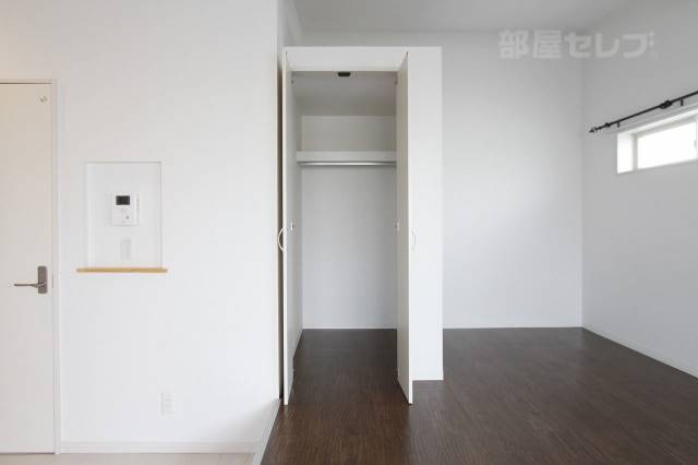 収納　※３０１号室室内参照