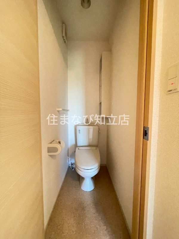 トイレ　改装前（清掃前）