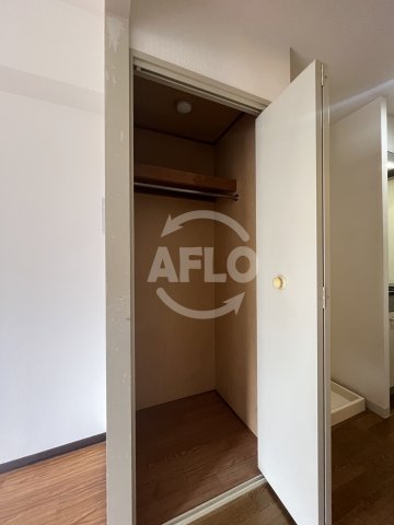 収納　シンセリティ野中　クローゼット