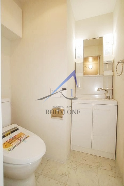 洗面設備　洗面台です。