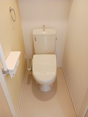 トイレ　コンパクトで使いやすいトイレです