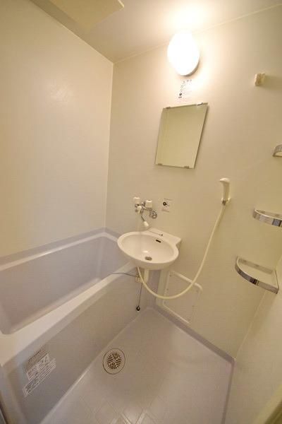 バス・シャワールーム　★バストイレ別は嬉しいですね★