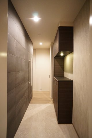 玄関　大容量のシューズBOX♪全身ミラー有り