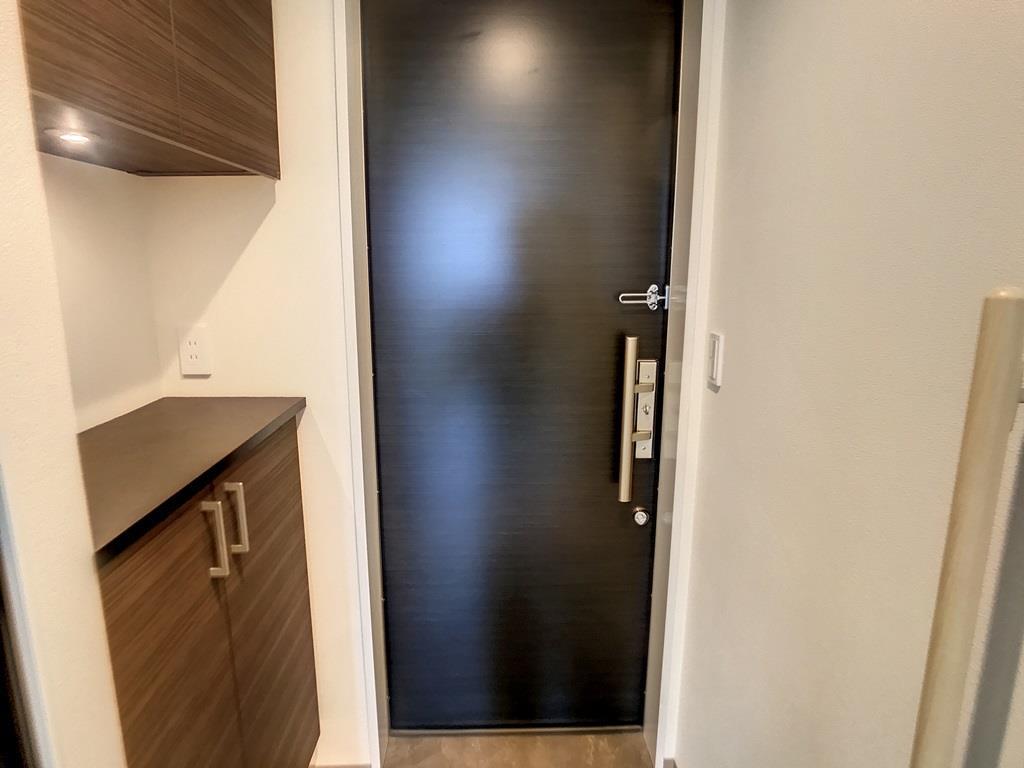 玄関　他室参照