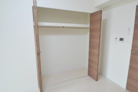 収納　ラグゼ都島北II　クローゼット