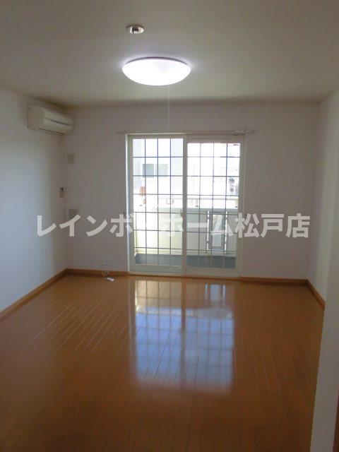 居室・リビング　おしゃれな居間です